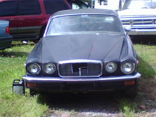 1976 Jaguar XJ12 - photo 3