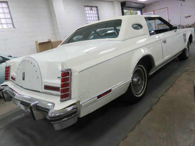 1979 Lincoln Continental MARK V / 6.6L V8 - photo 3