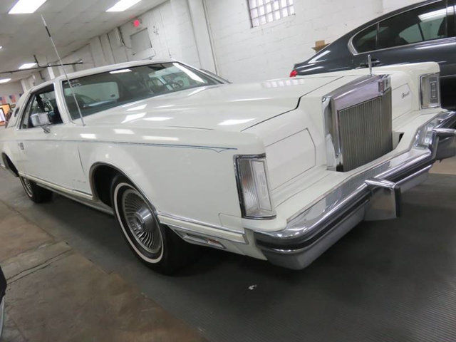 1979 Lincoln Continental MARK V / 6.6L V8 - photo 4