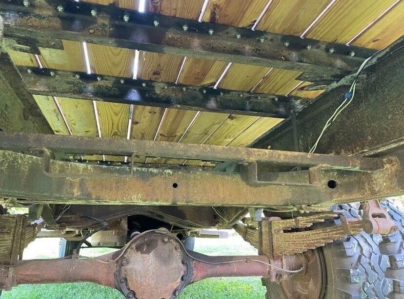 1949 Dodge B-1-D Flatbed 1-Ton Pilothouse Truck - photo 12