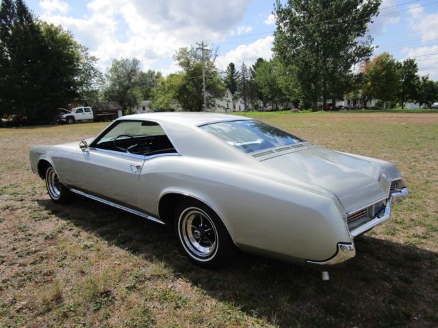 1966 Buick Riviera - photo 4