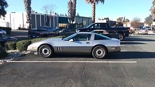 1985 Chevrolet Corvette Two Toned - photo 2