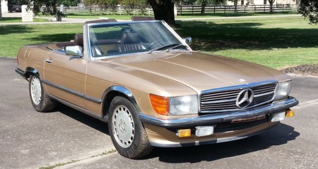 Collectors Item. Low milage, Single Owner, Custom Ordered, Estate Sale. 1986 Mercedes-Benz 500-Series