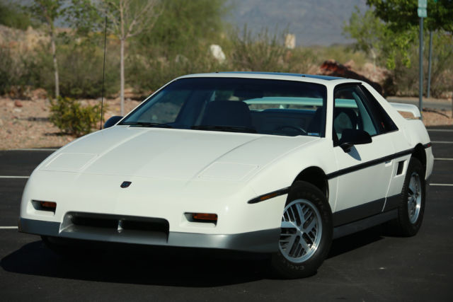 1985 Pontiac Fiero SPECIAL EDITION GT WS6 PERFORMANCE PACKAGE 4K MILE