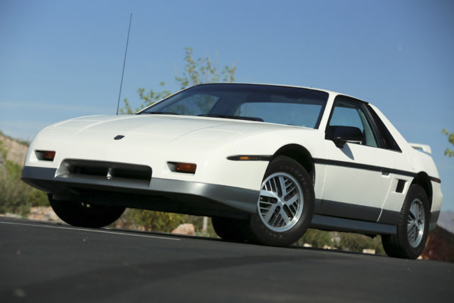 1985 Pontiac Fiero MINT GT 4 SPD WS6 PERFORMANCE ONLY 4,621 MILES - photo 7