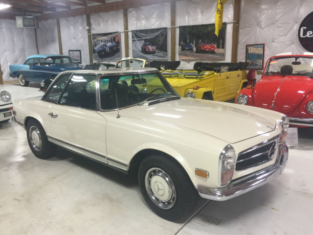 Combination of original & restored, a joy to drive, beautiful color combo 1971 Mercedes-Benz SL-Class SL