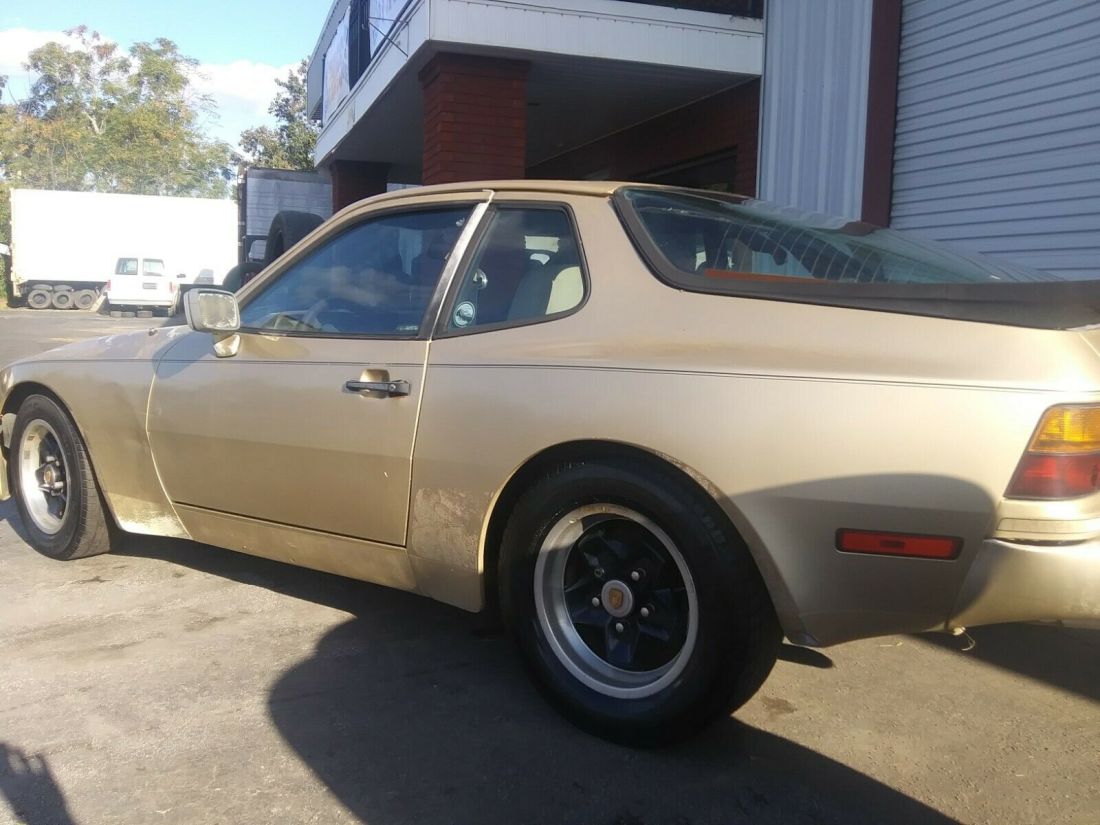 1984 Porsche 944 - photo 7
