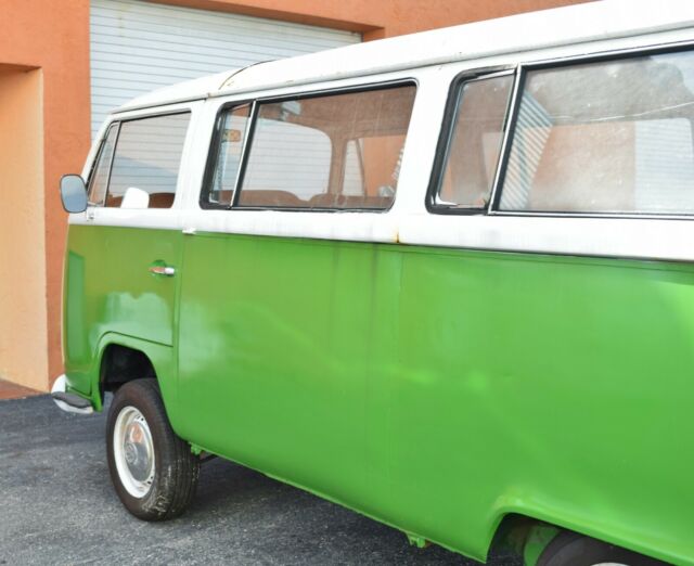 1971 Volkswagen Bus/Vanagon Bay Window - photo 9