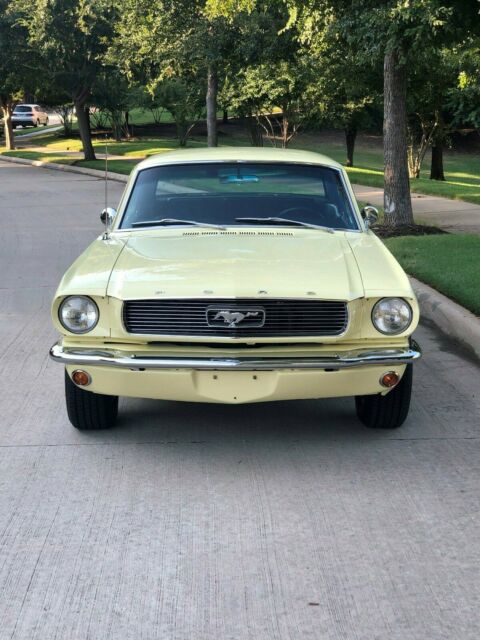 1966 Ford Mustang - photo 3