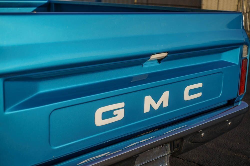 1971 GMC K1500 Half-ton Wideside 4x4 Pickup - photo 12