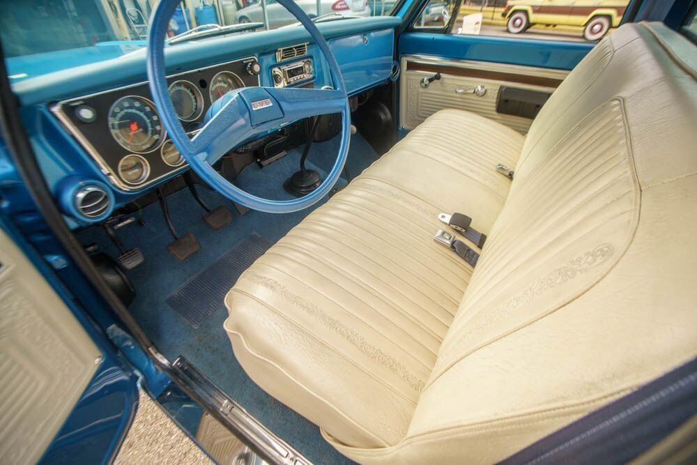 1971 GMC K1500 Half-ton Wideside 4x4 Pickup - photo 13