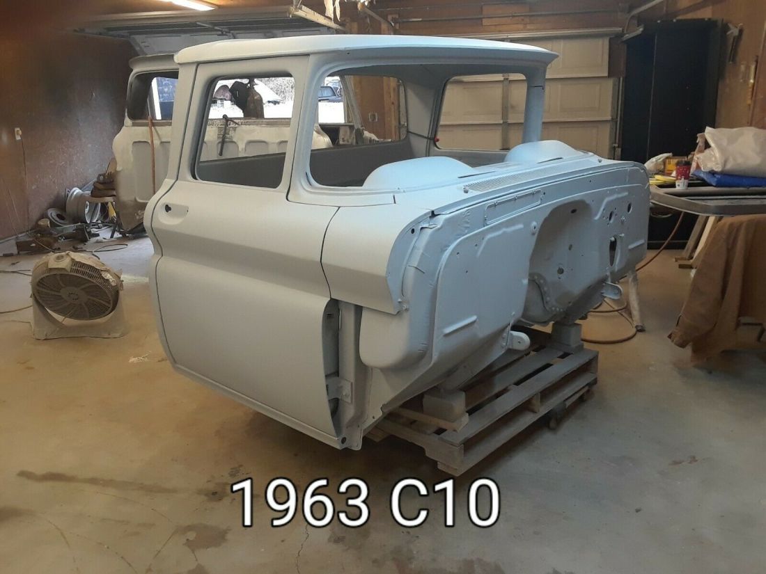 COMPLETELY RESTORED 1963 CHEVY C 10 TRUCK CAB WITH TITLE - WORKS FOR 60 61 62 63 1963 Chevrolet C-10