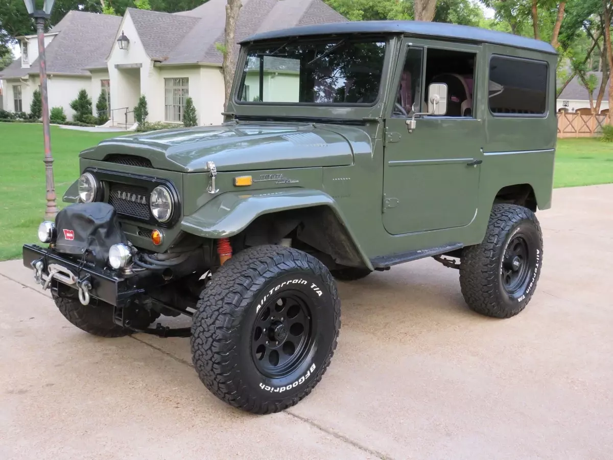 Completely Restored 5.7V8 Crate Motor AC Excellent Condtion NO FEES!!! 1977 Toyota FJ40 Land Cruiser Restomod