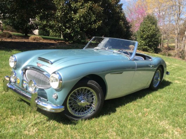 Completely Restored BN7 MKII (2 Seater Tri-Carb Roadster) with BMIHT Certificate 1961 Austin Healey 3000