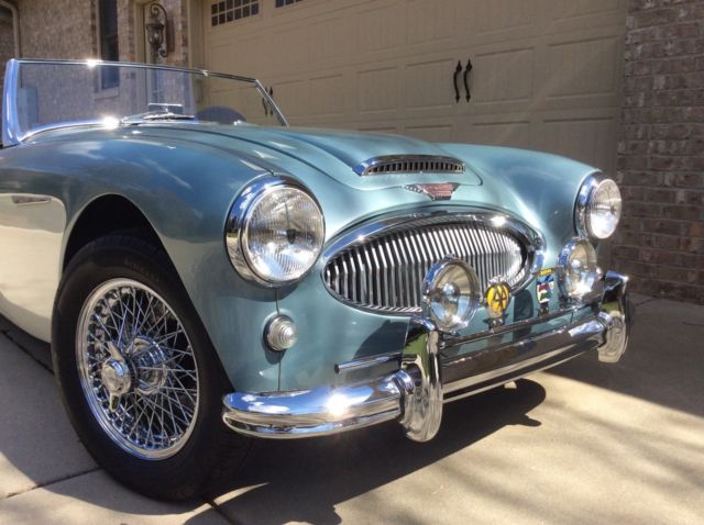 1961 Austin Healey 3000 - photo 2