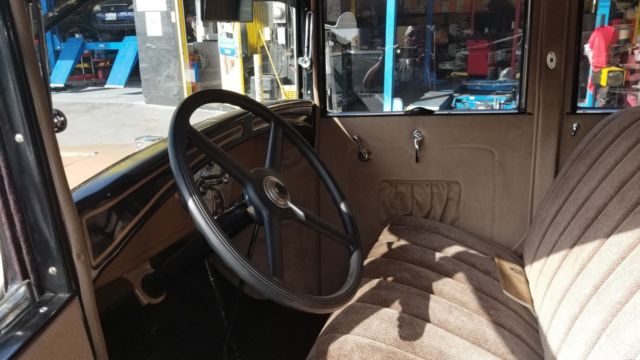 1928 Ford Model A 4 door - photo 4