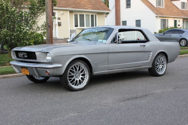 1966 Ford Mustang - photo 8