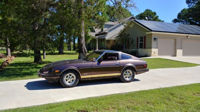 considering this girl is 35 years old she's in good shape. 1983 Datsun Z-Series