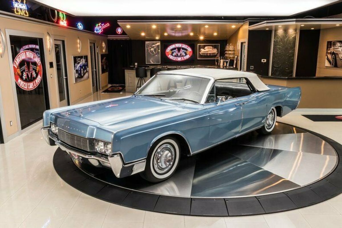 1967 Lincoln Continental Convertible - photo 5