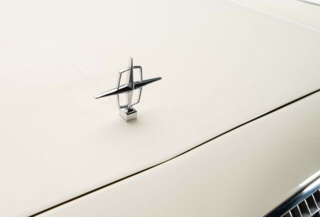 1961 Lincoln Continental - photo 12