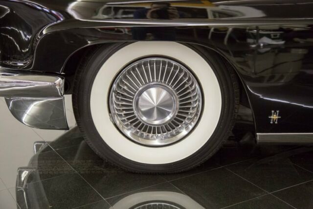 1956 Lincoln Continental Mark II - photo 11