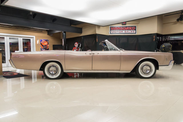1966 Lincoln Continental Convertible - photo 12