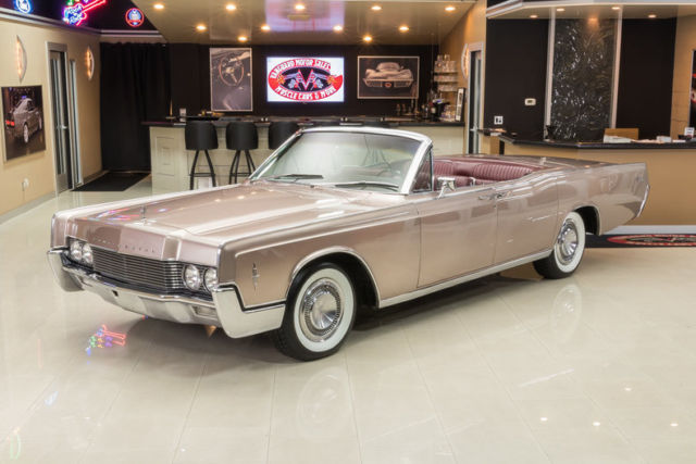 1966 Lincoln Continental Convertible - photo 5