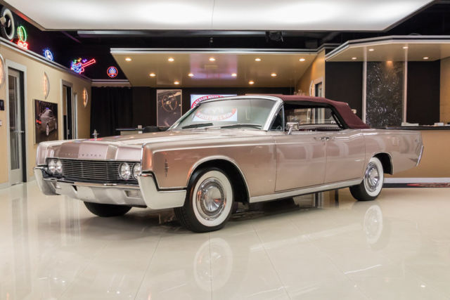 1966 Lincoln Continental Convertible - photo 6