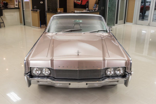 1966 Lincoln Continental Convertible - photo 9