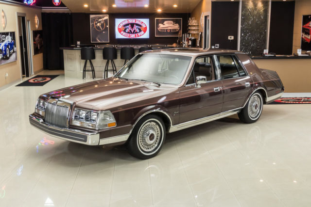 1987 Lincoln Continental Givenchy Designer Series - photo 5