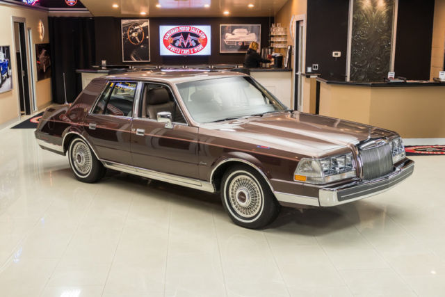 1987 Lincoln Continental Givenchy Designer Series - photo 9