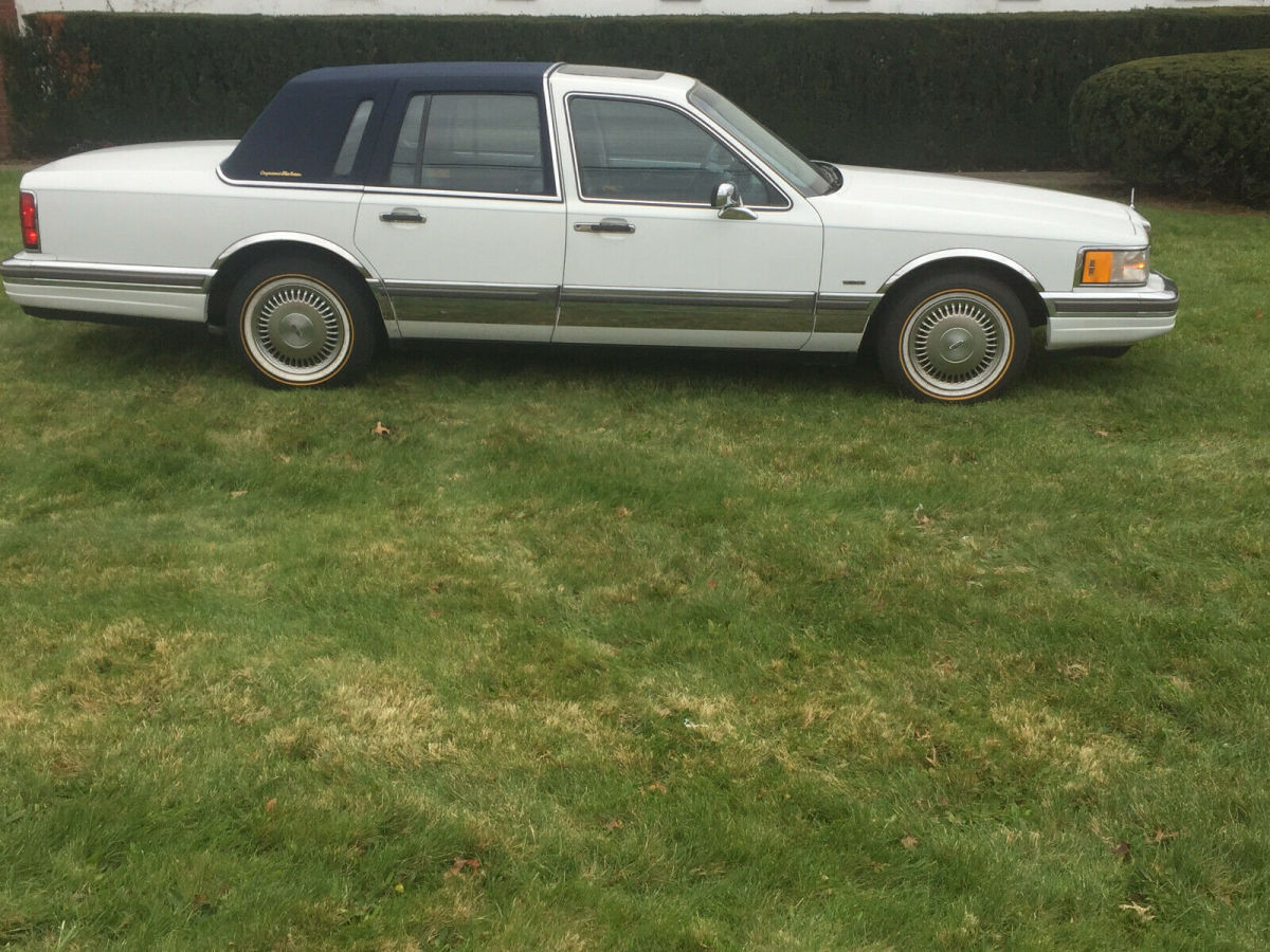 1990 Lincoln Town Car - photo 6