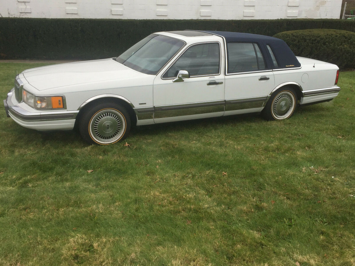 1990 Lincoln Town Car - photo 7