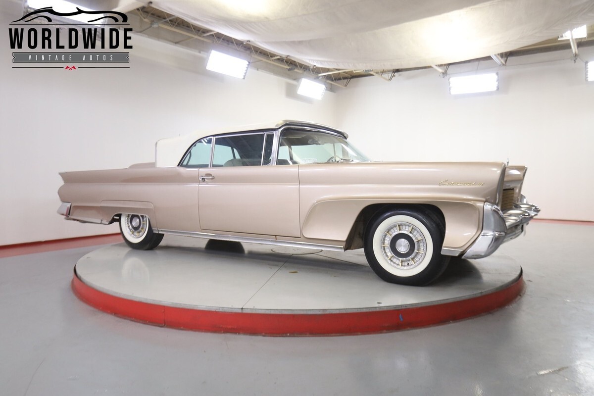 1958 Lincoln Mark III - photo 2