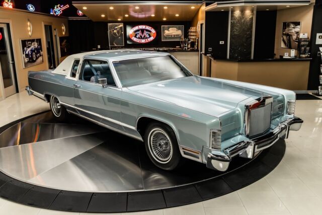 1979 Lincoln Continental Town Coupe - photo 11
