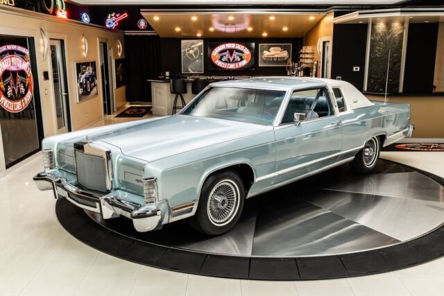 1979 Lincoln Continental Town Coupe - photo 6