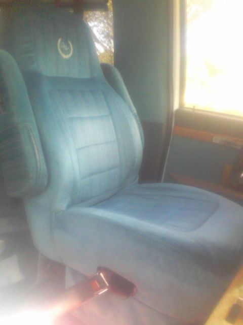 1993 Ford E-Series Van Tiarra Motor Company Conversion - photo 8