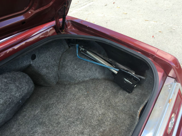 1983 Buick Riviera CONVERTIBLE - photo 9