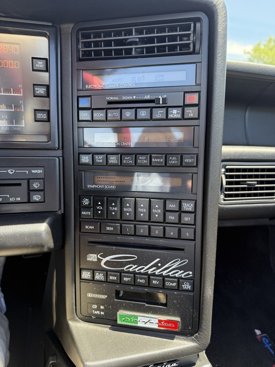 1992 Cadillac Allante - photo 11