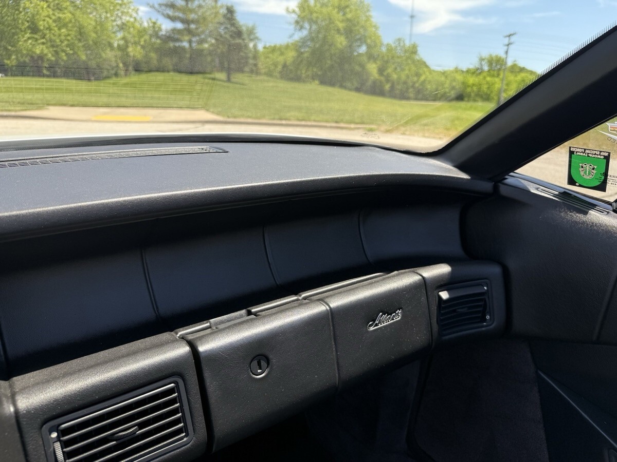 1992 Cadillac Allante - photo 9