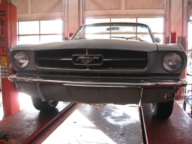 Convertible! 260 V-8 Automatic 57,759 Miles With lots of extras 1965 Ford Mustang Convertible
