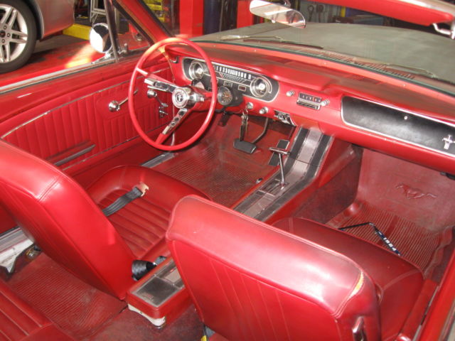 1965 Ford Mustang Convertible - photo 2