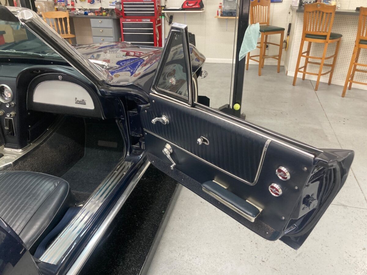 1963 Chevrolet Corvette - photo 12
