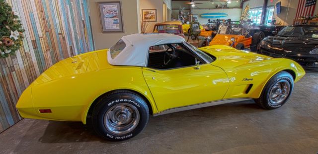 1975 Chevrolet Corvette Convertible - photo 12