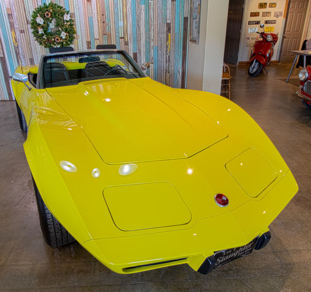 1975 Chevrolet Corvette Convertible - photo 3