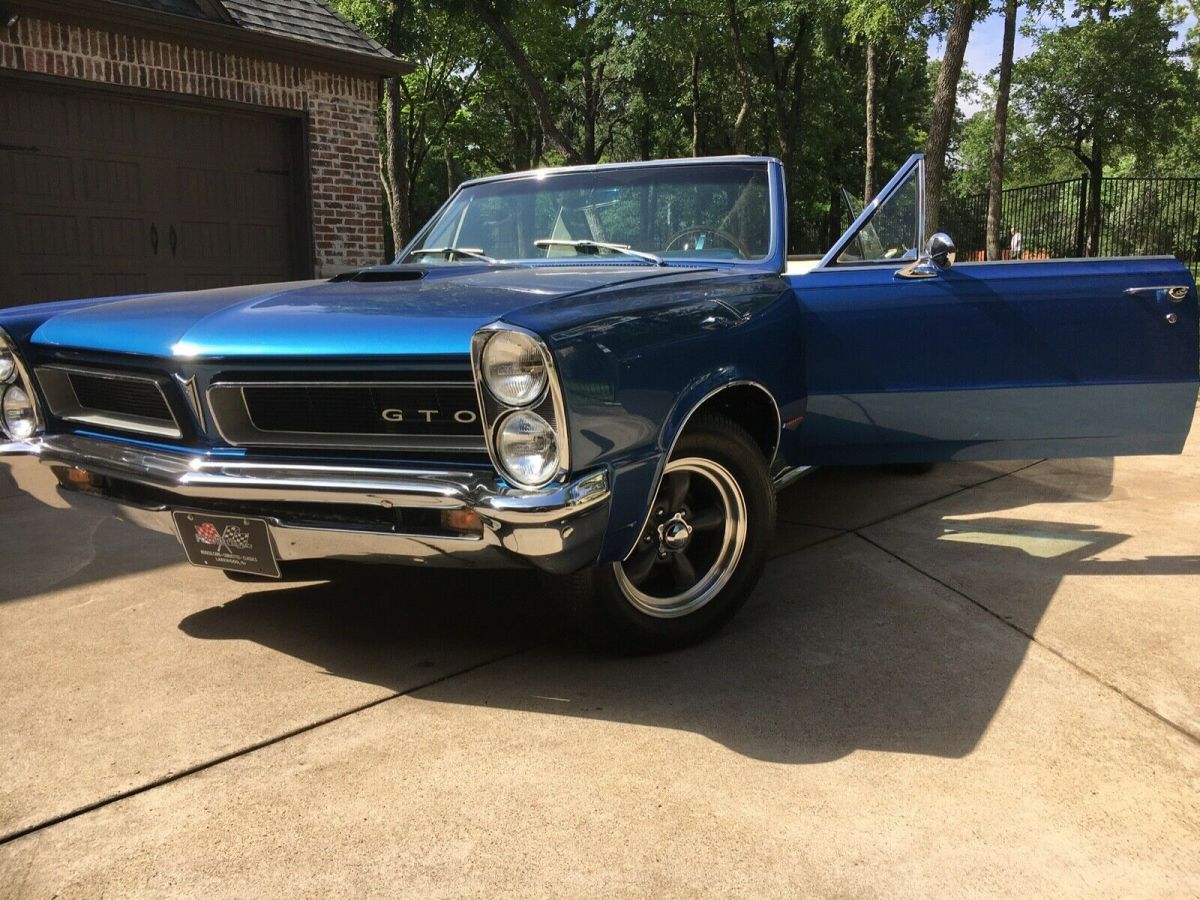 Convertible, 389 Tri Power, 4 Spd Hurst - Frame-off Restoration 1965 Pontiac GTO