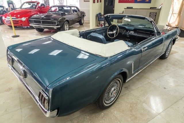 1965 Ford Mustang convertible - photo 4