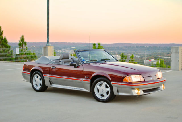 CONVERTIBLE 5.0 GT, 5-SPEED MANUAL TRANS, LOW MILES, 2 SETS OF WHEELS AND TIRES 1989 Ford Mustang GT CONVERTIBLE