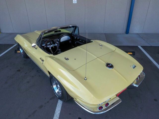 1967 Chevrolet Corvette Convertible Fully Restored, New Paint, New Engine, - photo 11