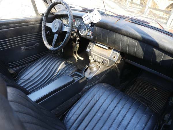 1976 MG Midget - photo 4
